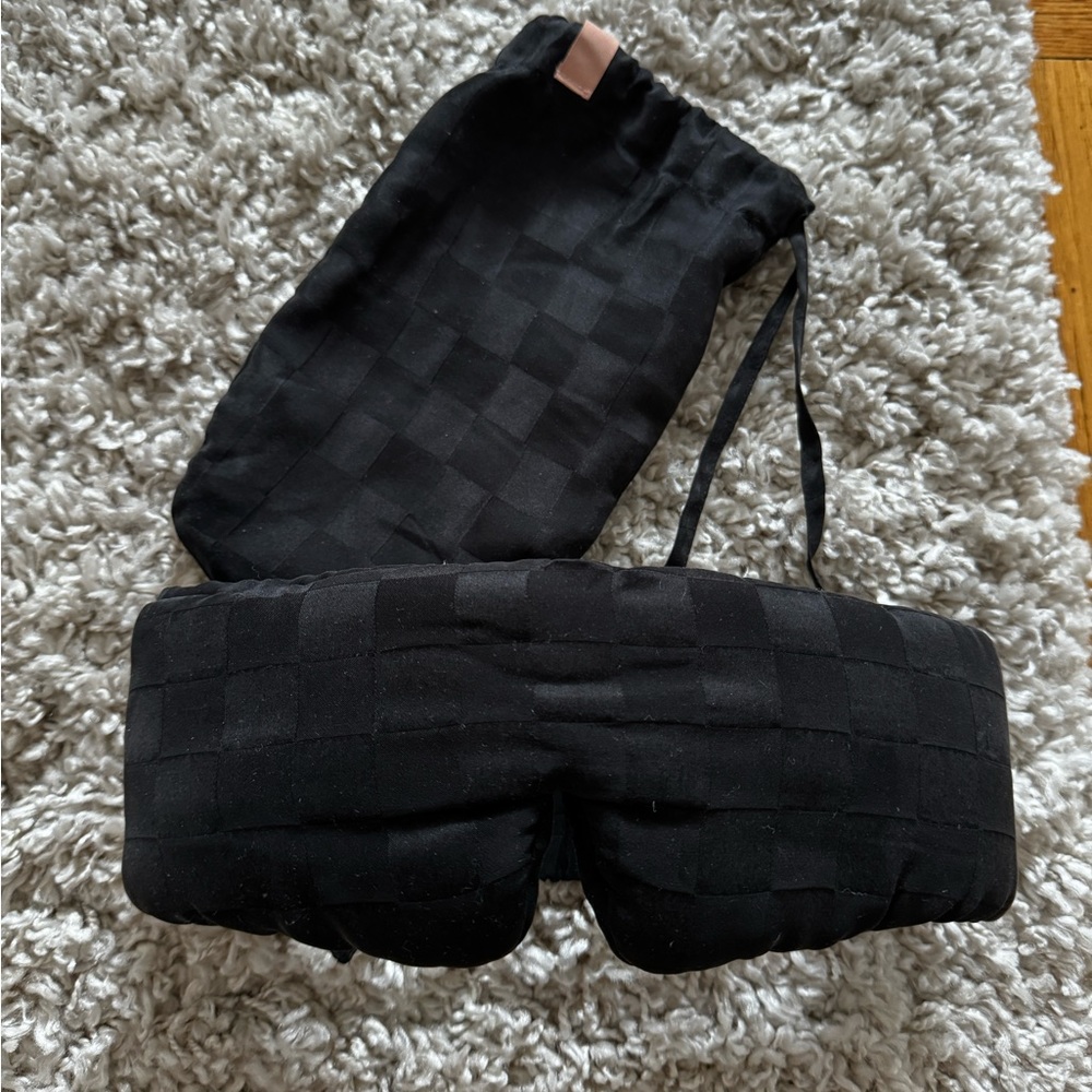 Lunya sold out Washable Checkered Sleep Mask